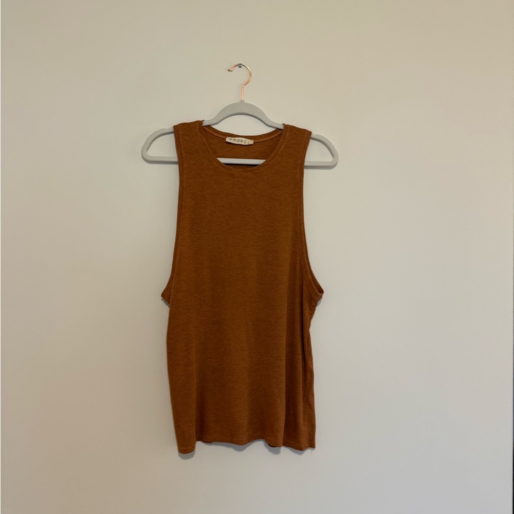 Amae Women's Sleeveless Rust Top
